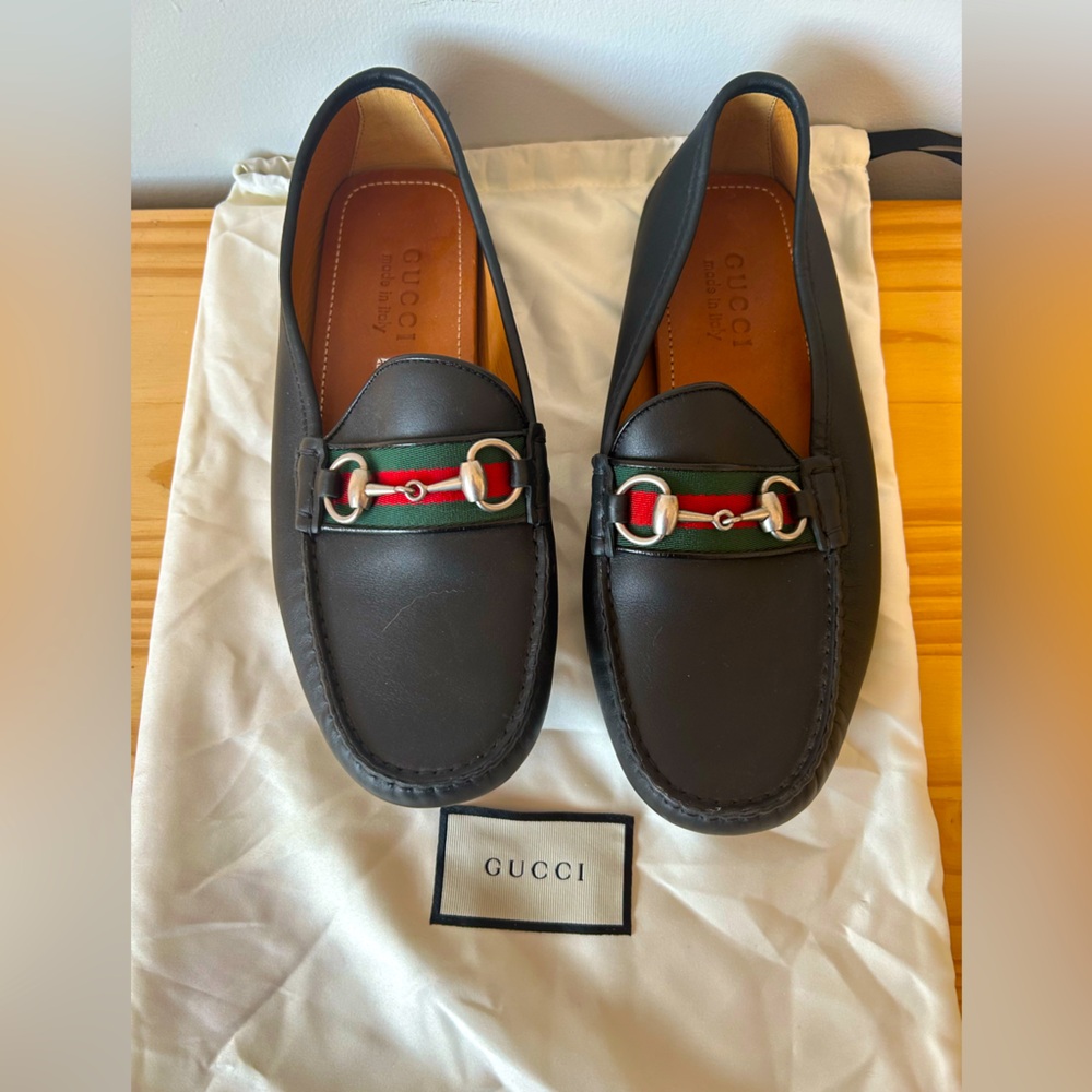 Gucci Women's Black Leather Loafers with Red and Green Accents